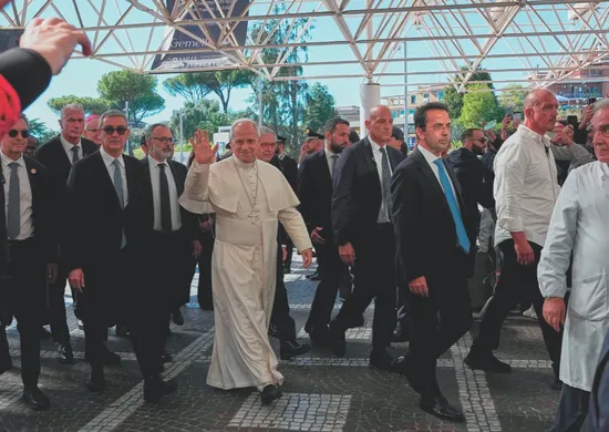 Imagem ilustrativa da imagem Igrejas no ES celebram missas e orações pela saúde do Papa