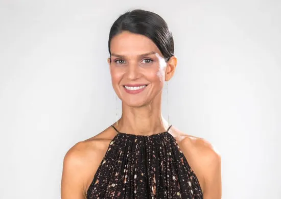 Imagem ilustrativa da imagem Karina Zeviani, ex-'The Voice', morre aos 51 anos em decorrência de um câncer