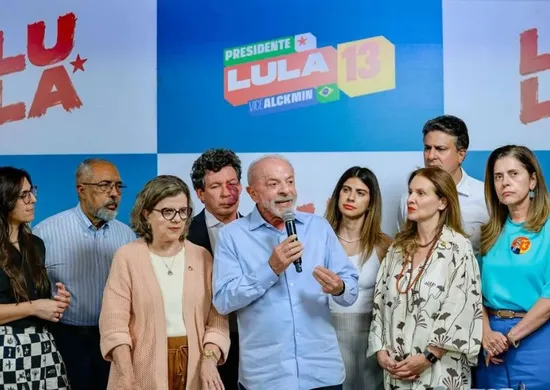 Imagem ilustrativa da imagem Lula celebra avanço do fim da 6x1 e defende investimento público