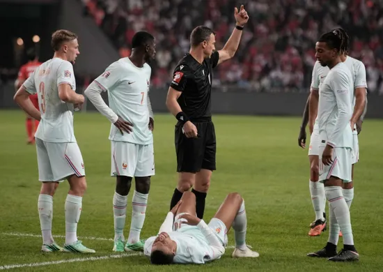 Imagem ilustrativa da imagem Mbappé marca, se machuca e França derrota Turquia