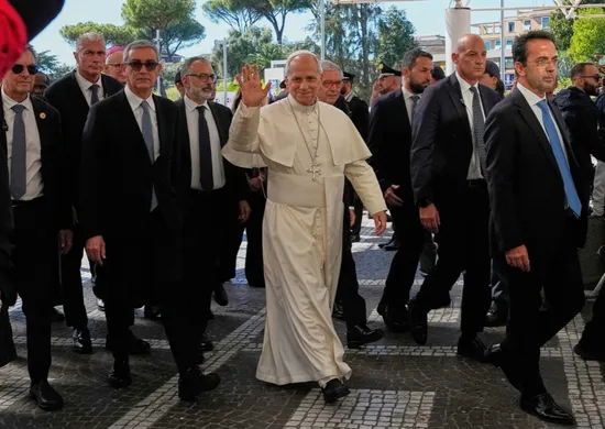 Imagem ilustrativa da imagem Papa Leão 14 recebe diagnóstico de câncer de pulmão após cirurgia