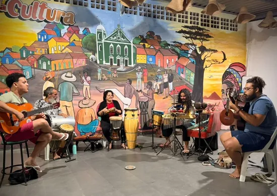 Imagem ilustrativa da imagem Quintal da Cultura reúne congo, música afro-indígena da Sankofa e artes em Viana