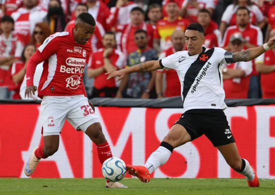 Imagem ilustrativa da imagem Vasco segura empate com Santa Fe e decide vaga em São Januário