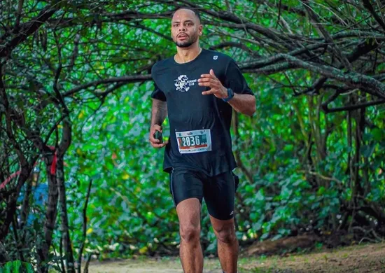 Imagem ilustrativa da imagem Vendedor vira atleta após 8 anos na fila do transplante