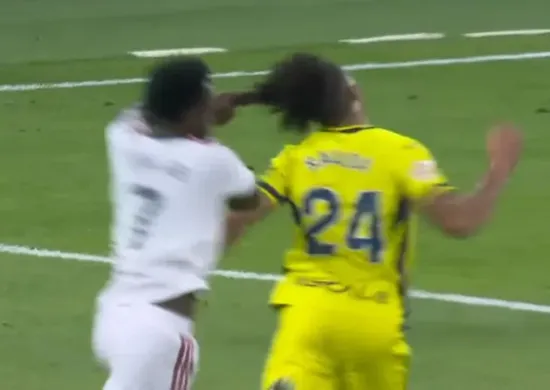 Imagem ilustrativa da imagem Vini Jr. é flagrado empurrando funcionário após expulsão pelo Real Madrid