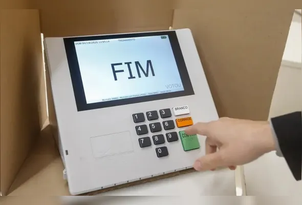 Imagem ilustrativa da imagem Eleitores têm até as 17h para escolher candidatos