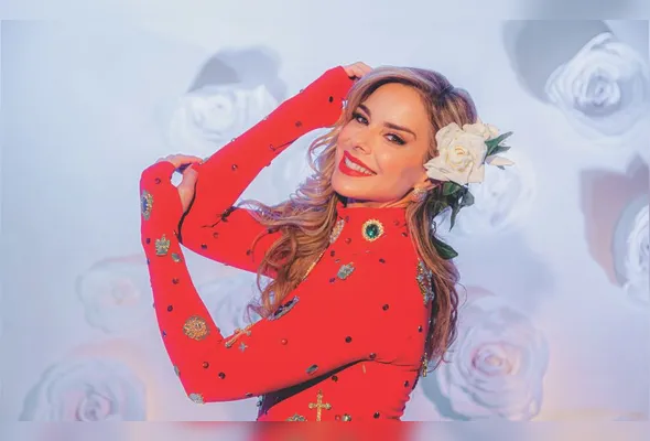 Imagem ilustrativa da imagem Força e fé em recomeço da cantora Flavia Mendonça