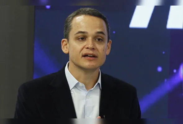 Imagem ilustrativa da imagem Lorenzo Pazolini na sabatina da TV Tribuna/Band nesta terça