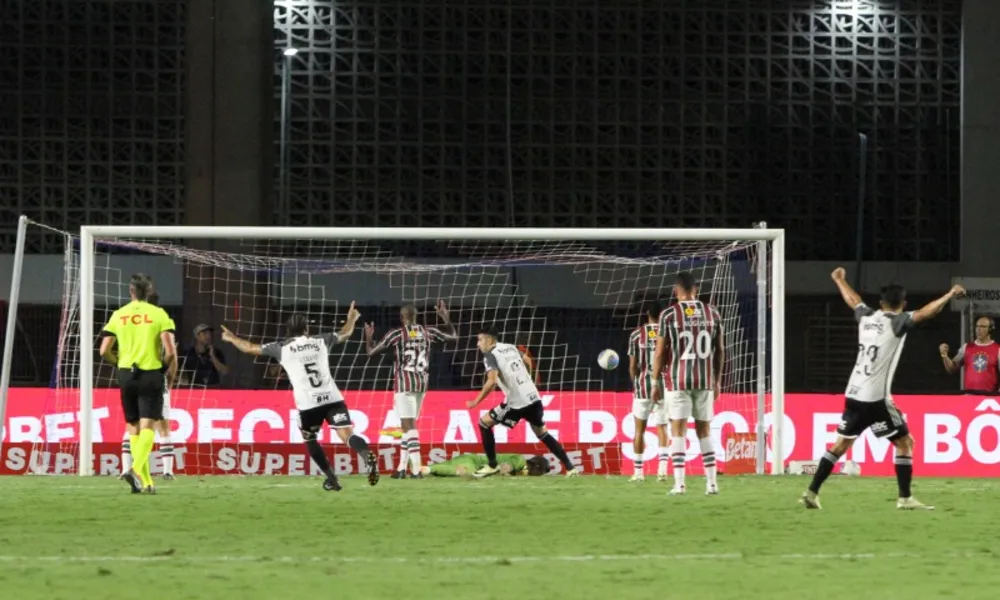 GALERIA | Confira fotos de Fluminense x Atlético-MG no Kleber Andrade