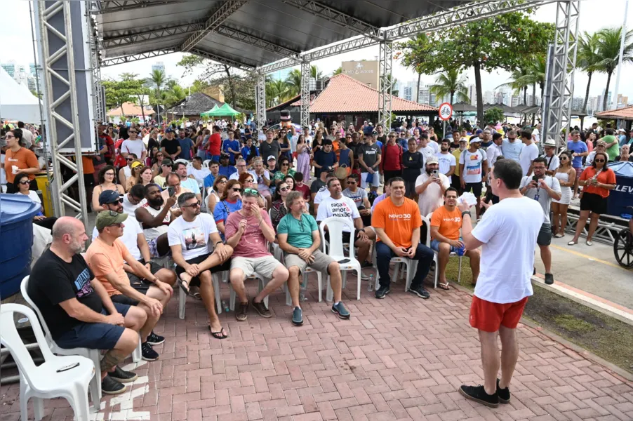 Curva da Jurema vira point de festas e encontros