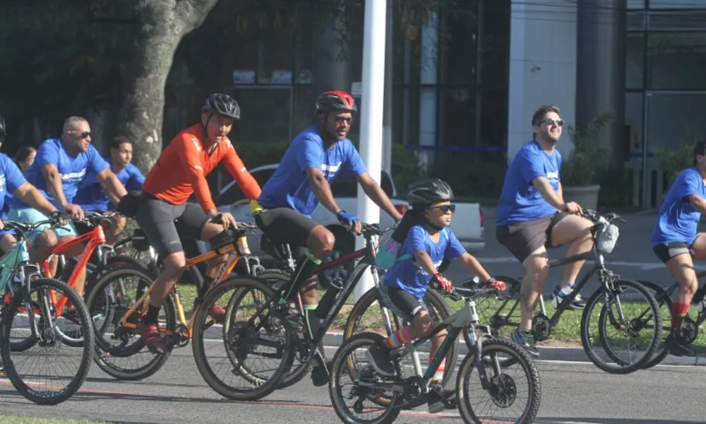 Pedalaço da Independência reúne famílias e atletas em passeio de belas paisagens