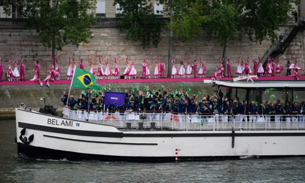 Veja fotos da abertura dos Jogos Olímpicos de Paris