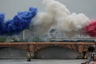 Imagem ilustrativa da imagem Olimpíadas começam com vandalismo, assaltos e prisões em Paris