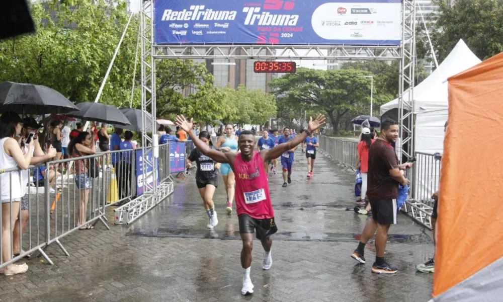 Veja a galeria de fotos da 11ª Corrida Tribuna Ruas da Cidade