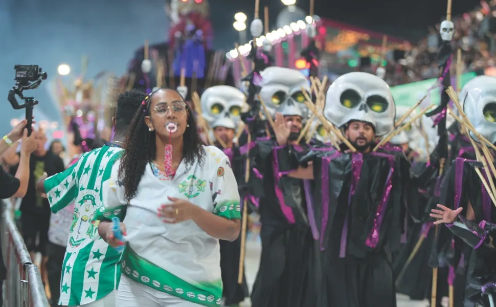 Cores e doces tomaram conta da avenida com a Unidos da Piedade