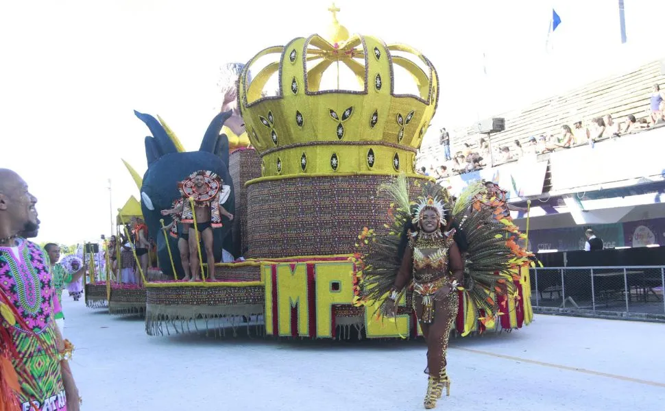 Imperatriz do Forte traz herança africana para o Carnaval