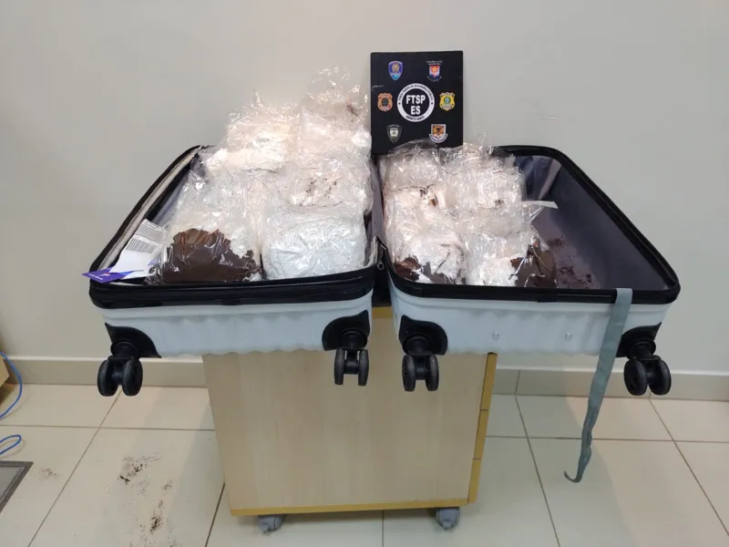 Mulher é presa por tráfico internacional no aeroporto de Vitória
