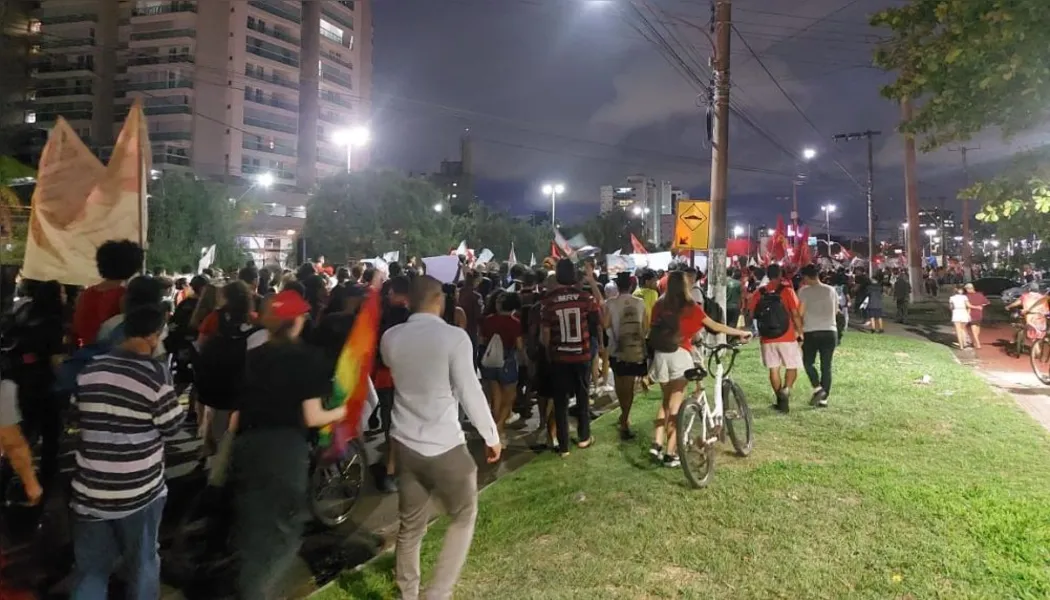 Protesto provoca interdição do trânsito nas ruas de Vitória
