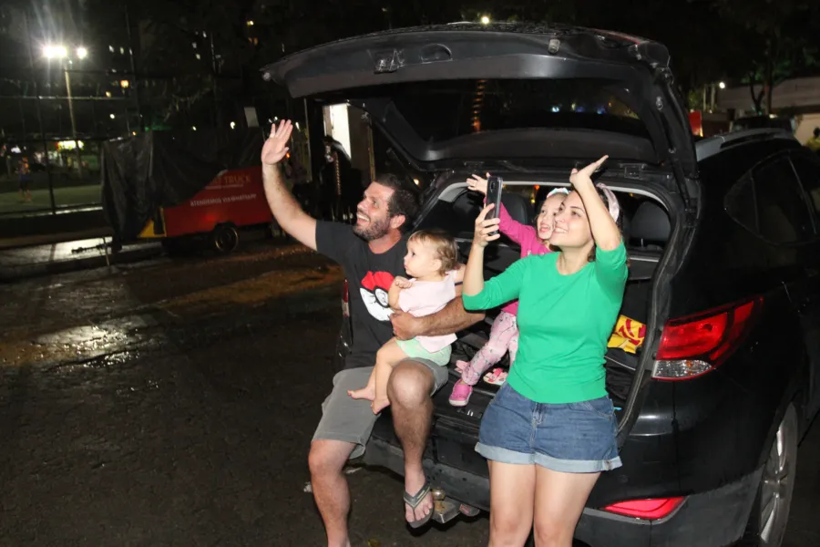 Caravana Natal Iluminado emociona nas ruas de Vitória