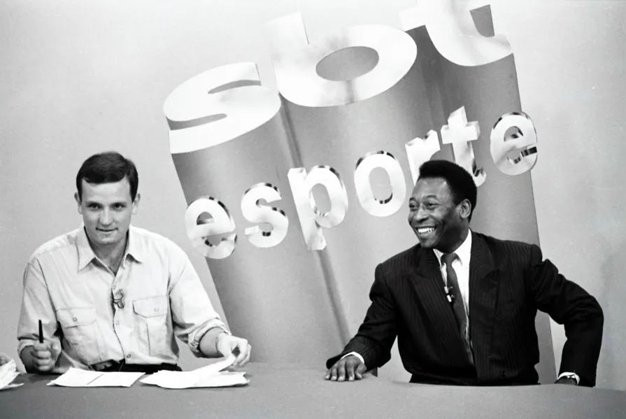 SBT lamenta morte de Pelé