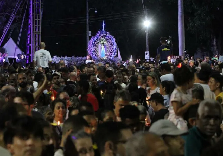 Multidão se reúne para expressar sua fé na Romaria dos Homens