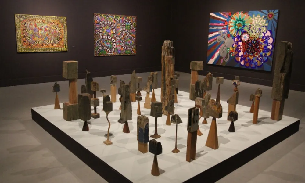 72 obras de 50 artistas em exposição gratuita
