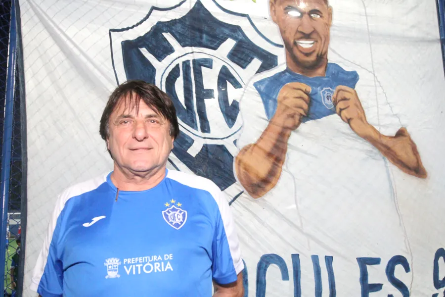 Novo presidente do Vitória toma posse e clube inaugura loja oficial