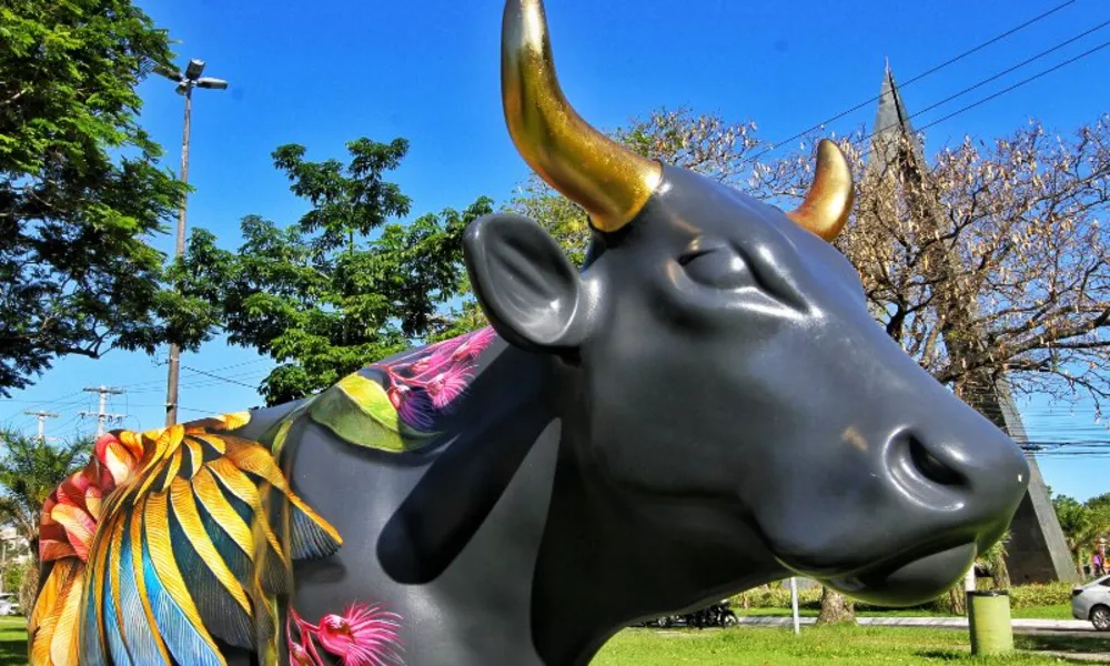 Vacas “invadem” as ruas da Vitória e Vila Velha em projeto de arte