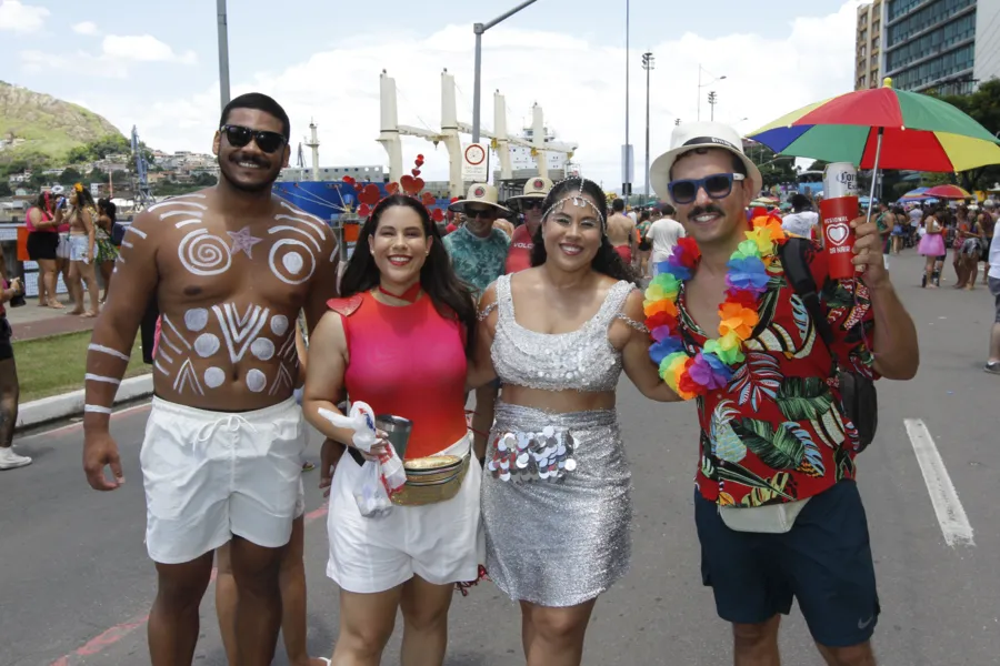 Regional da Nair atrai "mar de foliões" no Centro de Vitória