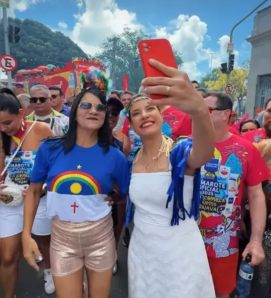 Galo da Madrugada faz desfile emocionante no sábado de Carnaval