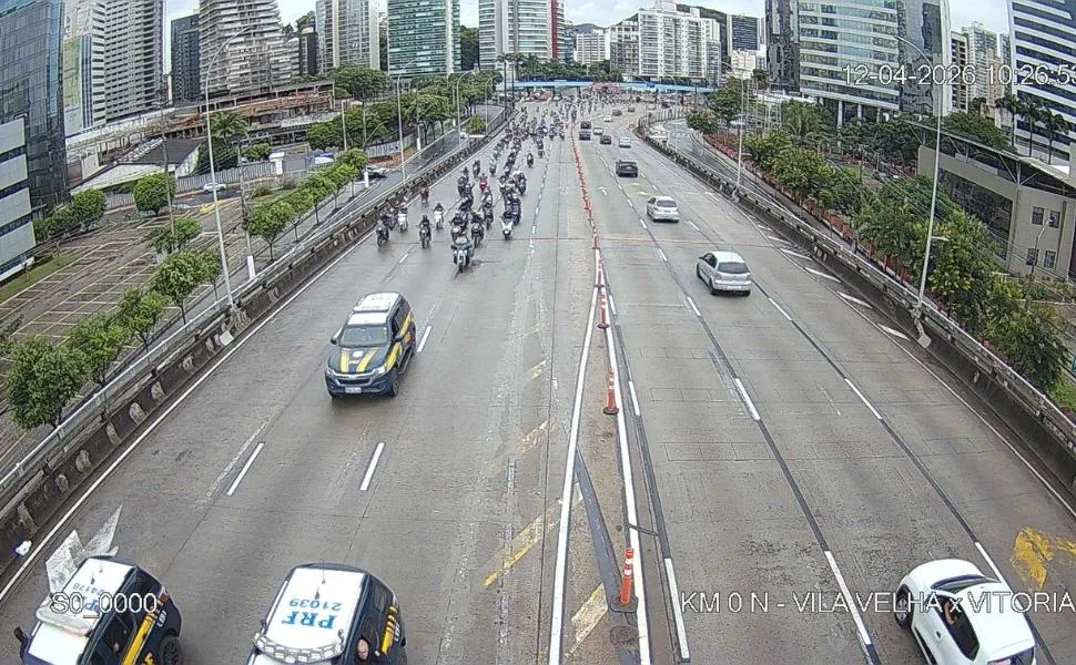 FOTOS | Veja passagem da Moto Romaria da Penha pela Terceira Ponte