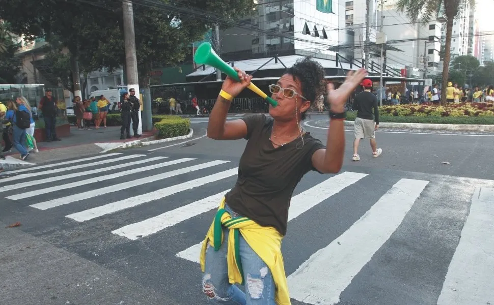 "As coisas vão melhorar": torcedores capixabas avaliam classificação do Brasil