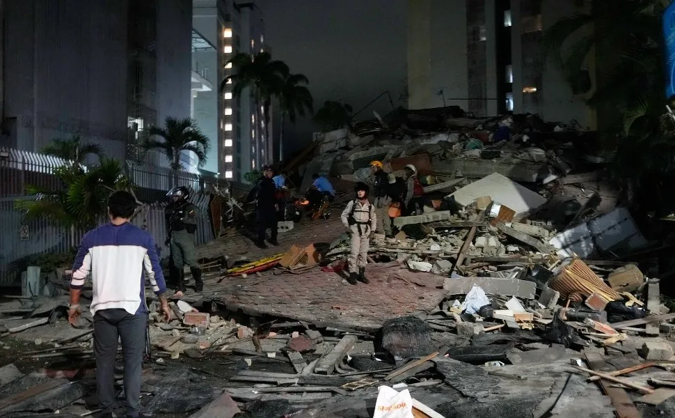 FOTOS: terremotos na Venezuela deixam mortos e destroem prédios