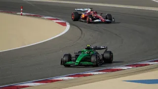 Imagem ilustrativa da imagem Fórmula 1: Bortoleto não alivia para Sauber e clima tenso na Red Bull