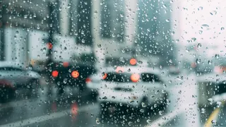 Imagem ilustrativa da imagem ES recebe alerta de chuvas intensas. Veja lista de cidades em risco