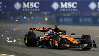 Imagem ilustrativa da imagem GP do Bahrein de F1: McLaren domina e Bortoleto é o 13º no 2º treino livre