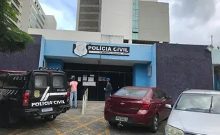 Imagem ilustrativa da imagem Mulher é presa em flagrante por abandonar os três filhos em casa na Serra