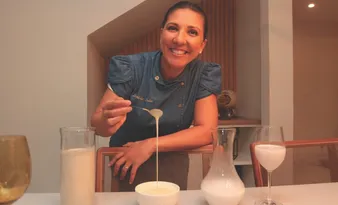 Imagem ilustrativa da imagem Praticidade e economia: aprenda a fazer leite de coco, aveia e condensado em casa
