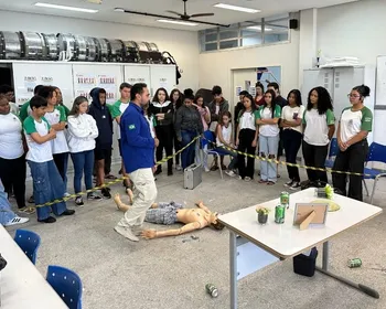 Imagem ilustrativa da imagem Estudantes do ES viram “peritos de crimes” em sala de aula