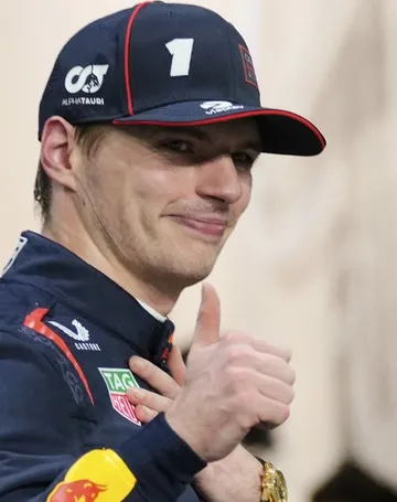 Imagem ilustrativa da imagem F1: Verstappen tem negociações ‘concretas’ com Mercedes, diz canal inglês