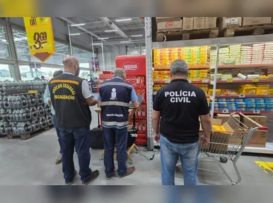 Imagem ilustrativa da imagem 287 kg de carne vencida e produtos com mofo são apreendidos em supermercados no ES