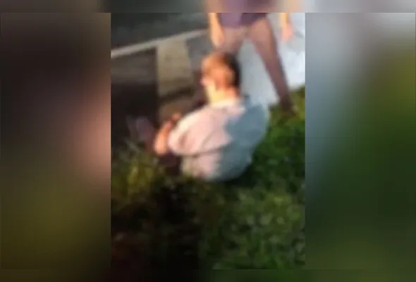 Vítima ficou sentada às margens da Rodovia do Contorno, onde recebeu os primeiros socorros