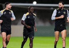 Aouar, Kanté e Benzema realizam treinamento para o confronto contra o Al Feiha