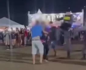 Imagem ilustrativa da imagem VÍDEO | Policial militar dá 'voadora' para separar briga em festa no ES