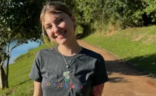 Imagem ilustrativa da imagem Isabel Veloso anuncia remissão do câncer: 'Vou poder ver meu filho crescer'