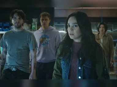 No filme, a morte do pontífice fictício funciona apenas como pano de fundo para a trama principal