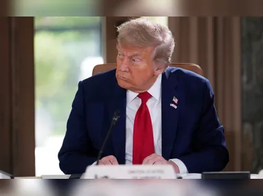 Imagem ilustrativa da imagem México e UE reagem a ameaça de tarifa de Trump com pedidos de negociação