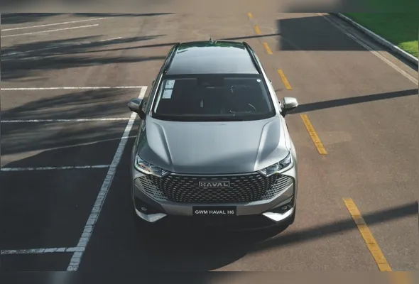 O modelo é baseado na versão HEV2, com o mesmo conjunto híbrido