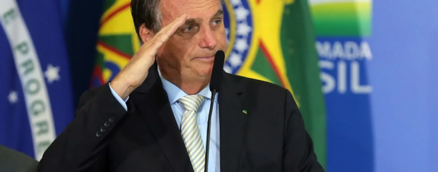 Imagem ilustrativa da imagem Defesa de Bolsonaro diz que ex-presidente determinou transição, não golpe