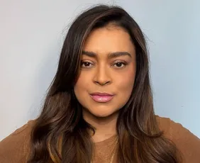 Imagem ilustrativa da imagem Preta Gil ganha homenagem com show de drones em carnaval de Salvador; veja vídeo